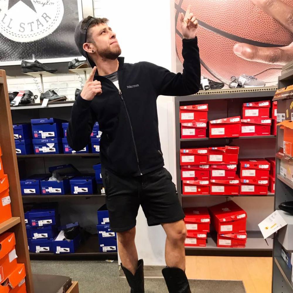 Meet your Posher, Hugo